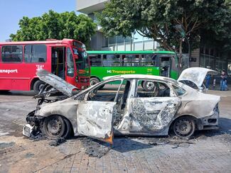 El narcobloqueo frente a la delegación Jalisco de la FGR