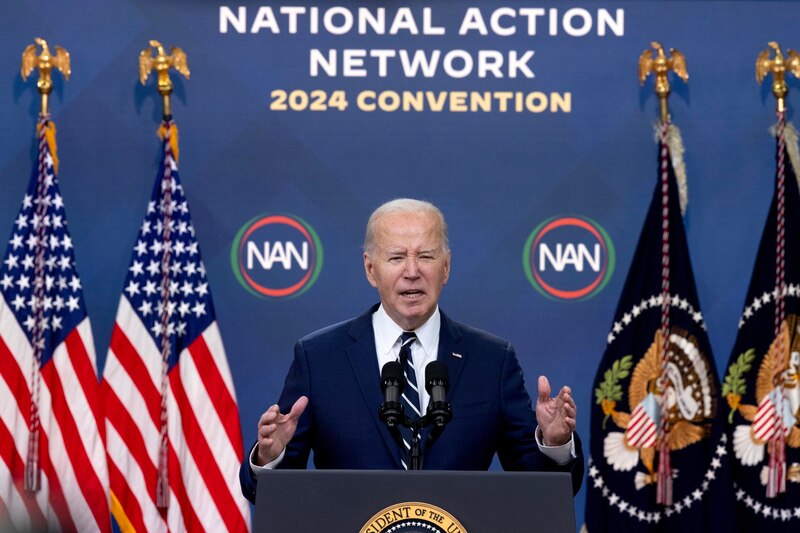 El presidente Biden pronuncia un discurso en la convención de la National Action Network