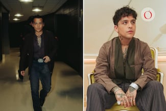 Christian Nodal reaparece sin tatuajes en el rostro tras eliminarlos con láser