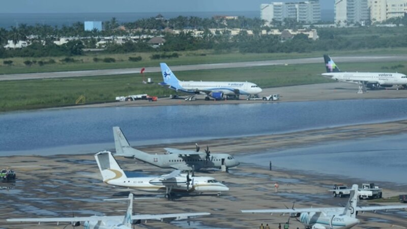 Inundaciones en el aeropuerto de La Habana