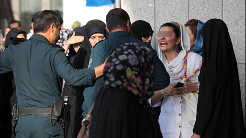 Protesta de mujeres en Irán