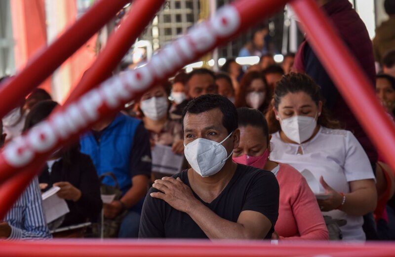 Jornada de vacunación contra el COVID-19 en México