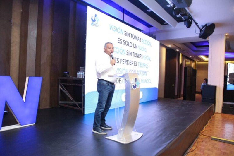 Sergio Nevárez Rodríguez en el evento de presentación de proyectos de agua en Ciudad Juárez