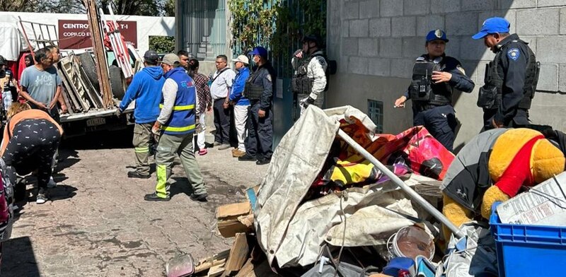 Desalojan a comerciantes del Centro Histórico de la Ciudad de México