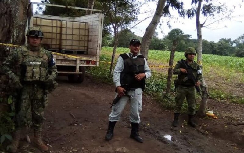 Decomisan 200 galones de gasolina en operativo antidrogas en Colón