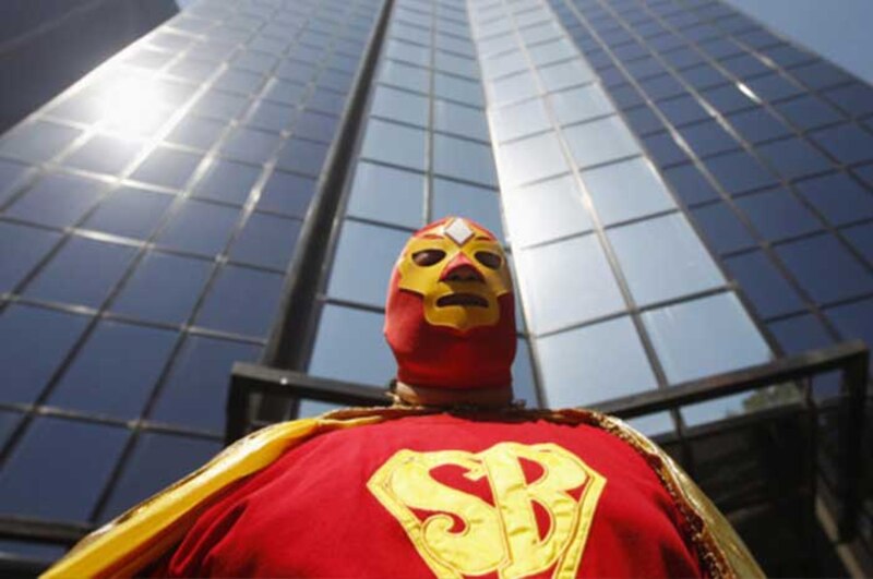 El luchador mexicano Superbarrio se encuentra en la Ciudad de México