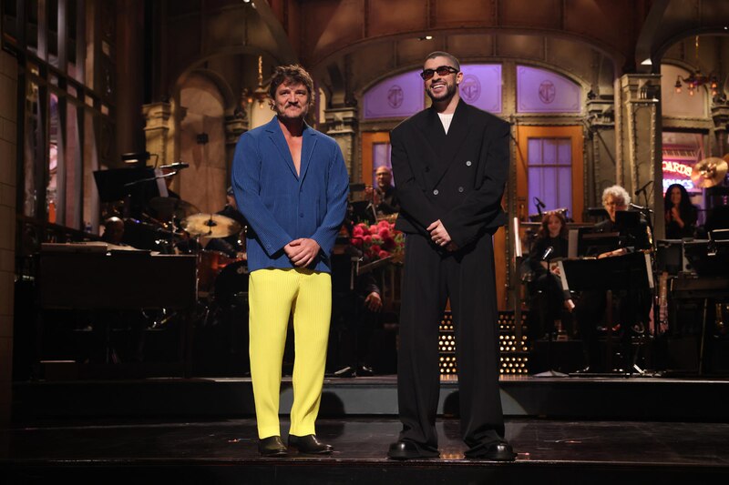 Bad Bunny y Pedro Pascal juntos en Saturday Night Live