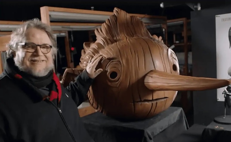 Guillermo del Toro muestra su colección de monstruos