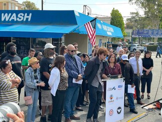 Fiscales demócratas demandarán contra redadas antiinmigrantes de ICE en Los Ángeles
