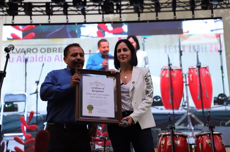 Entrega de reconocimiento a la Feria de las Flores de San Ángel 2021