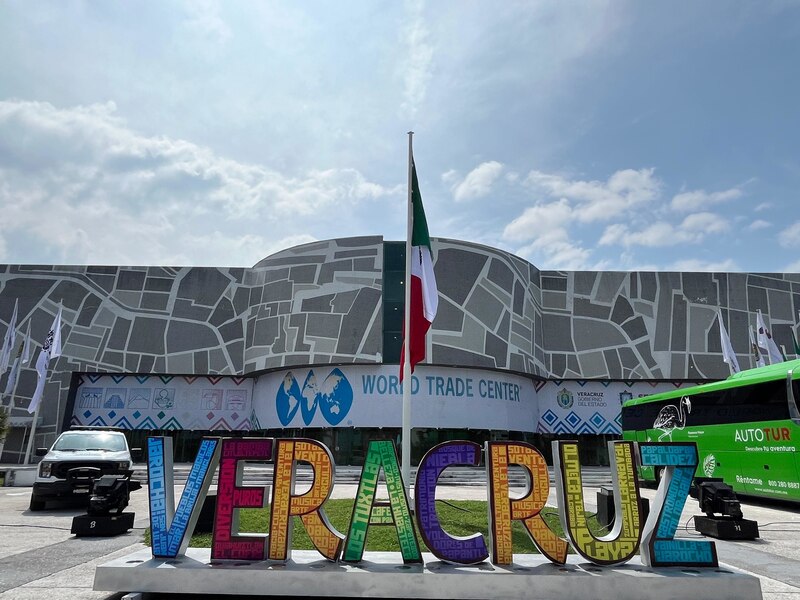 Veracruz, un estado lleno de cultura y tradición
 Veracruz, un destino turístico con mucho que ofrecer
 Veracruz, un estado con una gran riqueza natural y cultural
 Veracruz, un estado con una gran diversidad de paisajes y climas
 Veracruz, un estado con una gran historia y tradición
 Veracruz, un estado con una gran riqueza gastronómica
 Veracruz, un estado con una gran riqueza musical
 Veracruz, un estado con una gran riqueza artesanal
 Veracruz, un estado con una gran riqueza natural
 Veracruz, un estado con una gran riqueza cultural