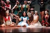 La UADY deslumbra con “Bienvenidos a Wonderland”: un viaje mágico a través de la danza y el color