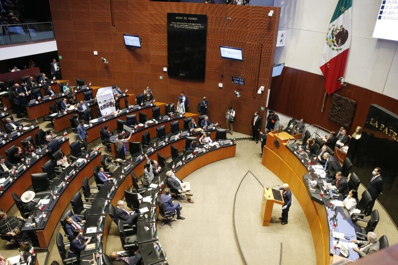 Sesión en el Congreso de la Ciudad de México