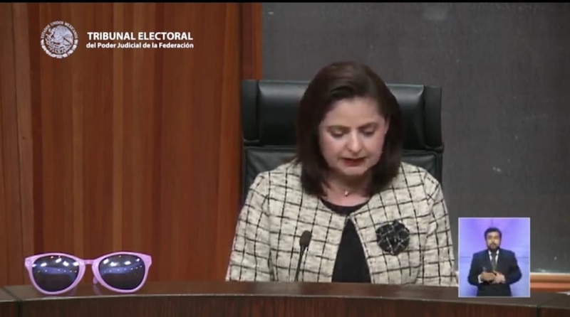 La magistrada presidenta del Tribunal Electoral del Poder Judicial de la Federación (TEPJF), Janine Otálora Malassis, durante una sesión pública.