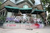 Manifestantes anti gentrificación agreden a comensales, transeúntes y destrozan negocios