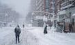 Potente tormenta paraliza el noreste de EU; Nueva York bajo 40 centímetros de nieve 