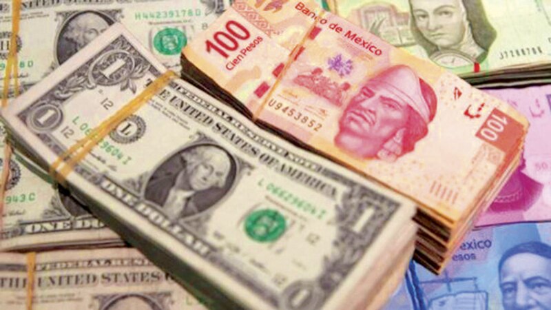 El dólar y el peso mexicano, las dos monedas más importantes de América del Norte.