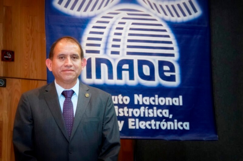 El Dr. José Luis Rodríguez, director general del Instituto Nacional de Astrofísica, Óptica y Electrónica (INAOE), durante la inauguración del Coloquio Óptica y Fotónica 2023.