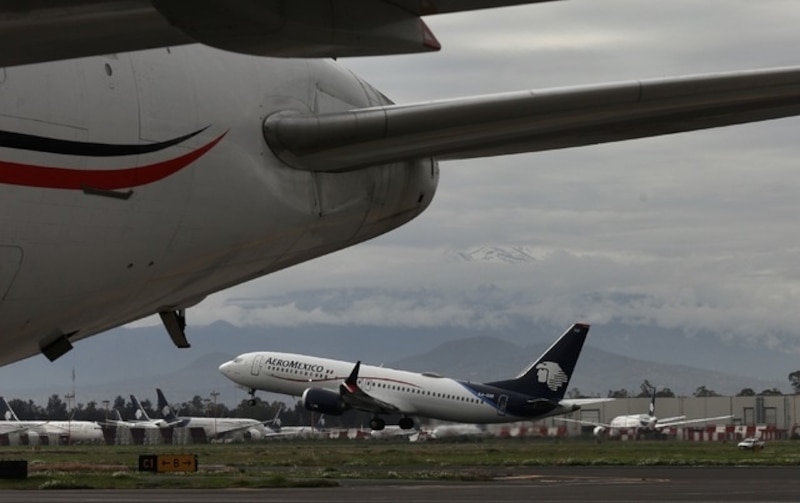 Despegue de un avión de Aeroméxico en el Aeropuerto Internacional de la Ciudad de México