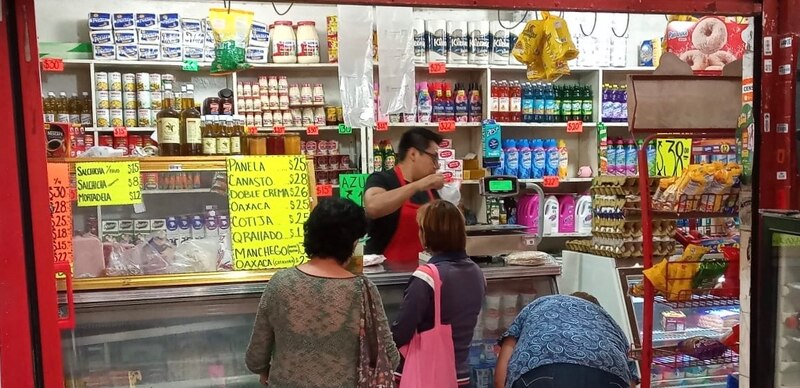 Una tienda de abarrotes en México