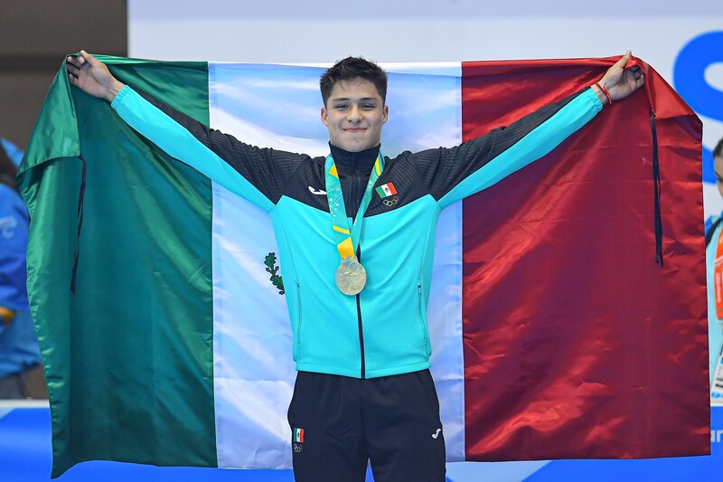 ¡Oro para México! El clavadista Rommel Pacheco se lleva la medalla de oro en los Juegos Olímpicos de Tokio 2020.