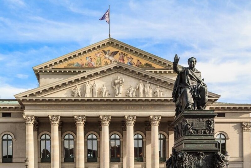 Monumento a Friedrich Schiller en Munich