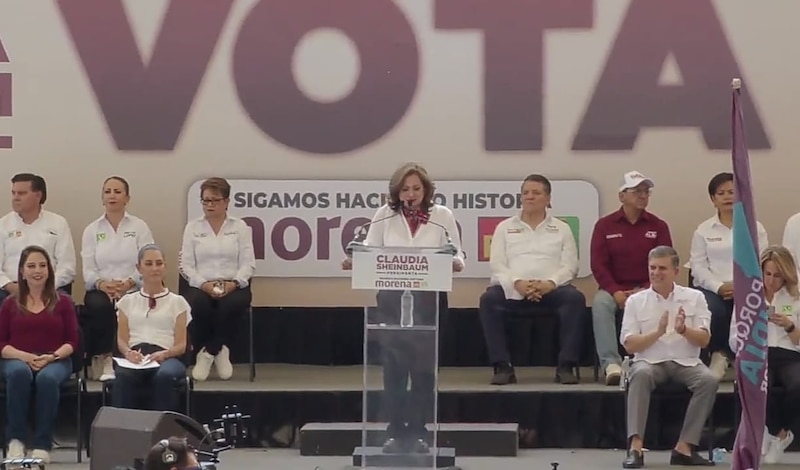 Claudia Sheinbaum, candidata de Morena a la jefatura de gobierno de la Ciudad de México, durante un mitin de campaña.