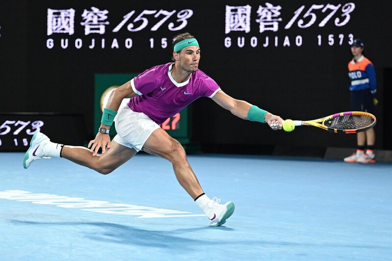 Novak Djokovic en acción durante el Abierto de Australia 2023
