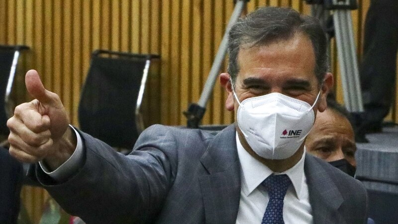 El presidente electo de Chile, Gabriel Boric, celebra su victoria en las elecciones presidenciales de 2021.