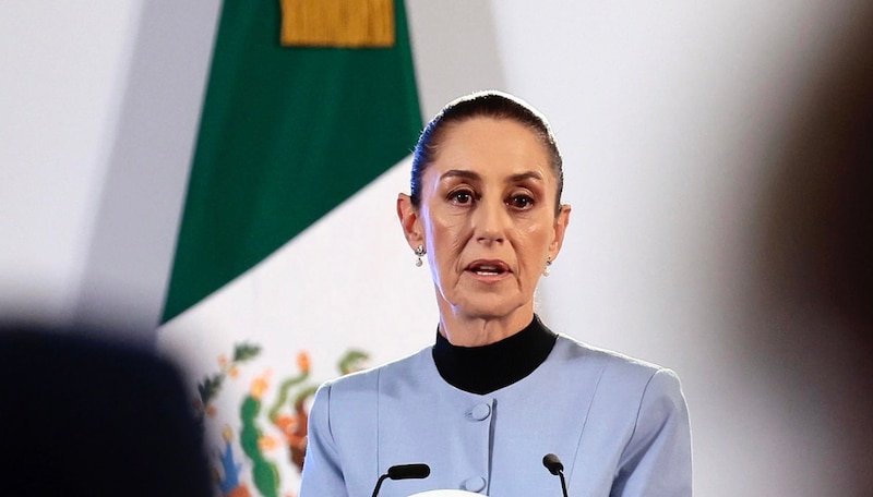 La Secretaria de Economía, Tatiana Clouthier, durante una conferencia de prensa.