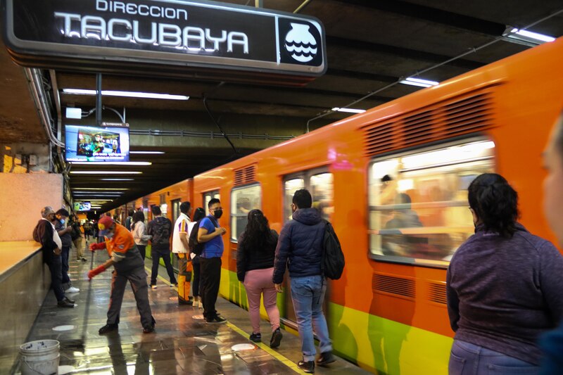Estación Tacubaya de la Ciudad de México