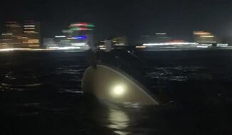 ¡Susto en paseo turístico en Mazatlán! Se hunde embarcación con 11 personas a bordo