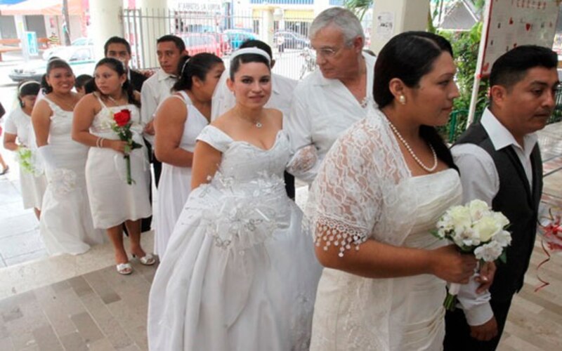 Boda colectiva en México