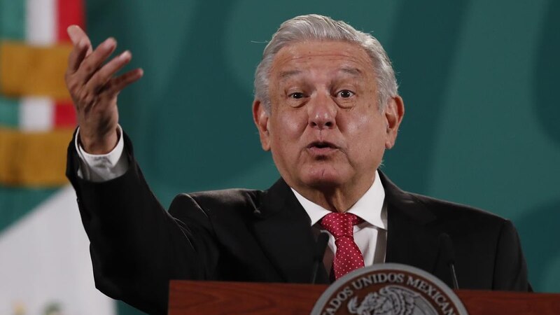 El presidente Andrés Manuel López Obrador da un discurso.