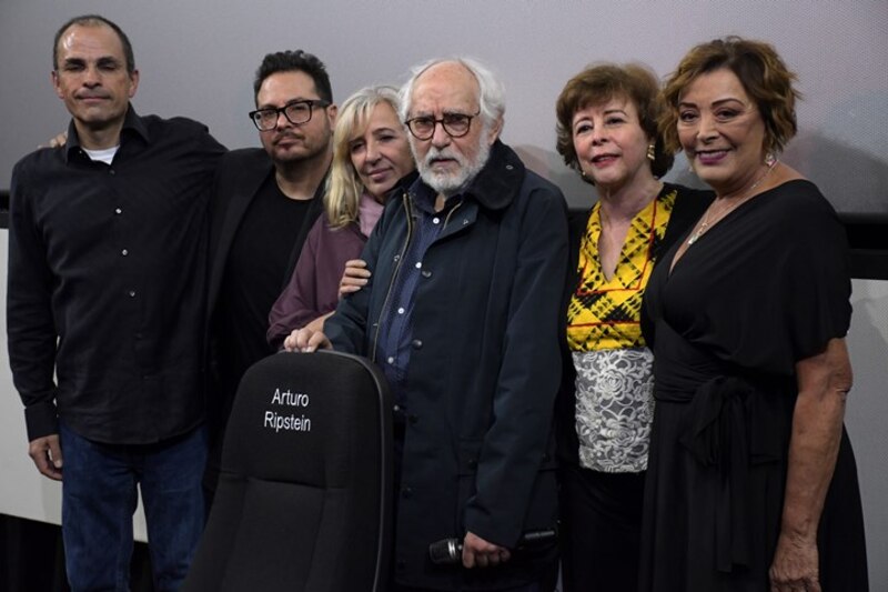 Arturo Ripstein y elenco en la alfombra roja