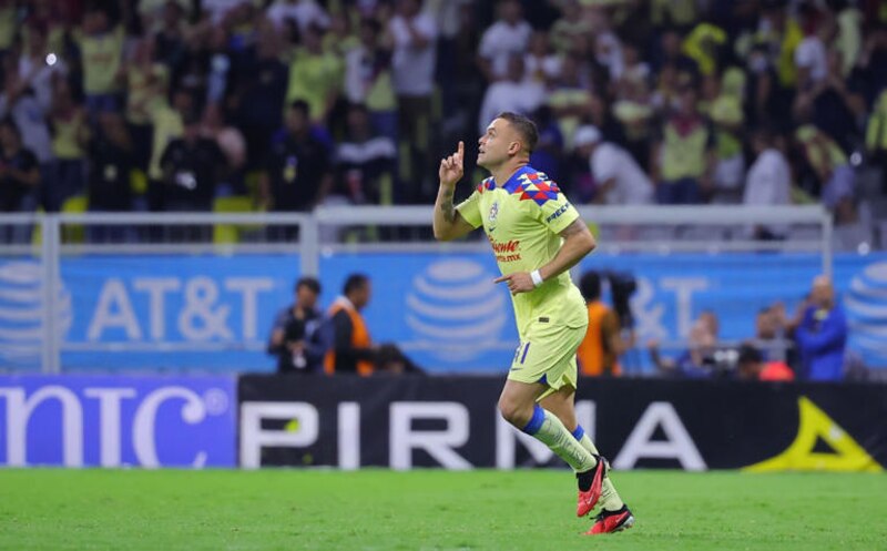 ¡Golazo de chilena!