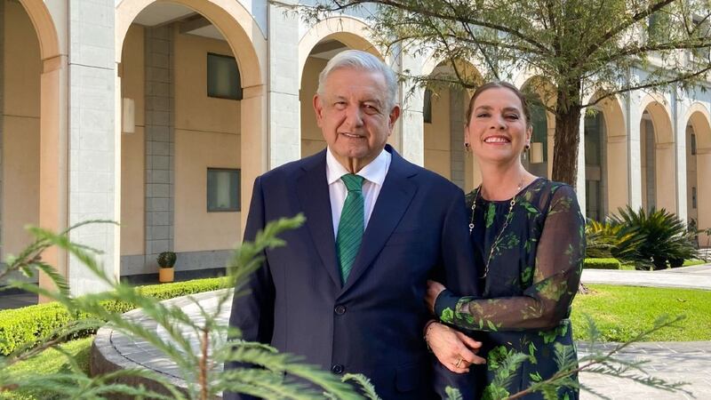 El presidente López Obrador y su esposa Beatriz Gutiérrez Müller.