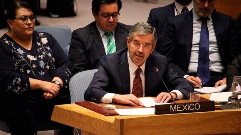 El embajador de México ante la ONU, Juan Ramón de la Fuente, habla durante una sesión del Consejo de Seguridad.