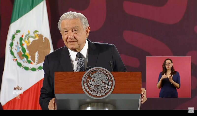 El presidente Andrés Manuel López Obrador da un discurso.