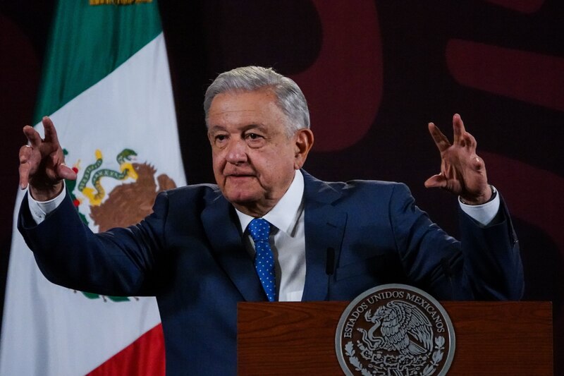 El presidente Andrés Manuel López Obrador da un discurso.