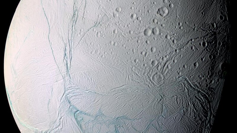 Encélado, la luna helada de Saturno
