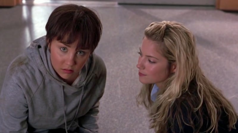 Una chica en apuros.