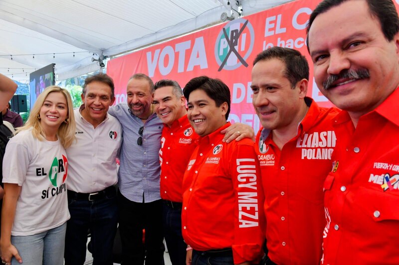 Candidatos del PRI se reúnen para apoyar a su partido