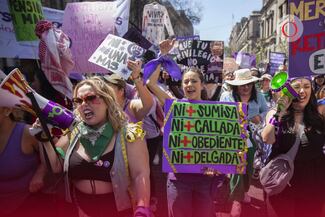 Mujeres: la igualdad jurídica no es suficiente