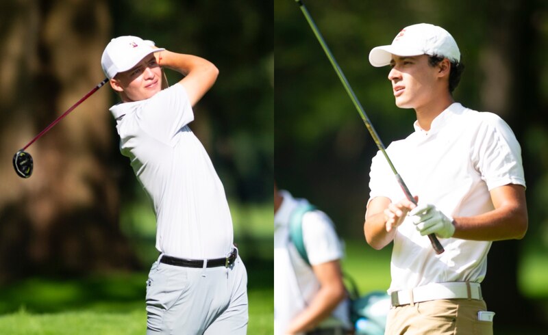 Dos golfistas en acción