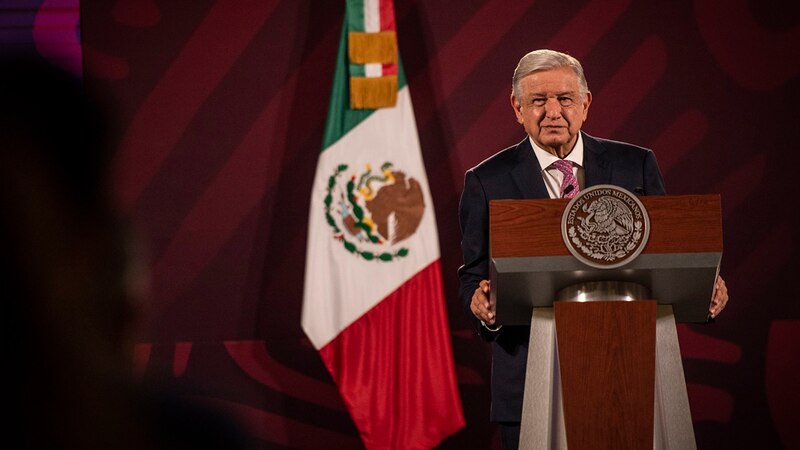 El presidente Andrés Manuel López Obrador da un discurso.