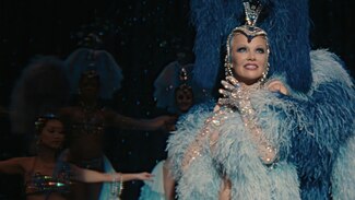 Pamela Anderson brilla en “The Last Showgirl”, una historia sobre renacer tras el ocaso