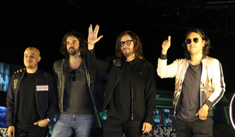 Los integrantes de la banda mexicana Zoé en una conferencia de prensa.