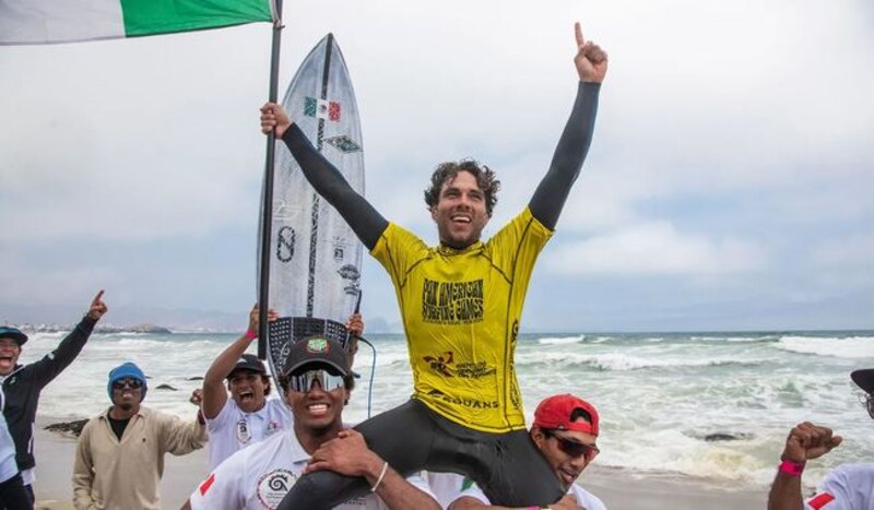 ¡El surfista peruano Lucca Mesinas se corona campeón en el ISA World Surfing Games 2022!