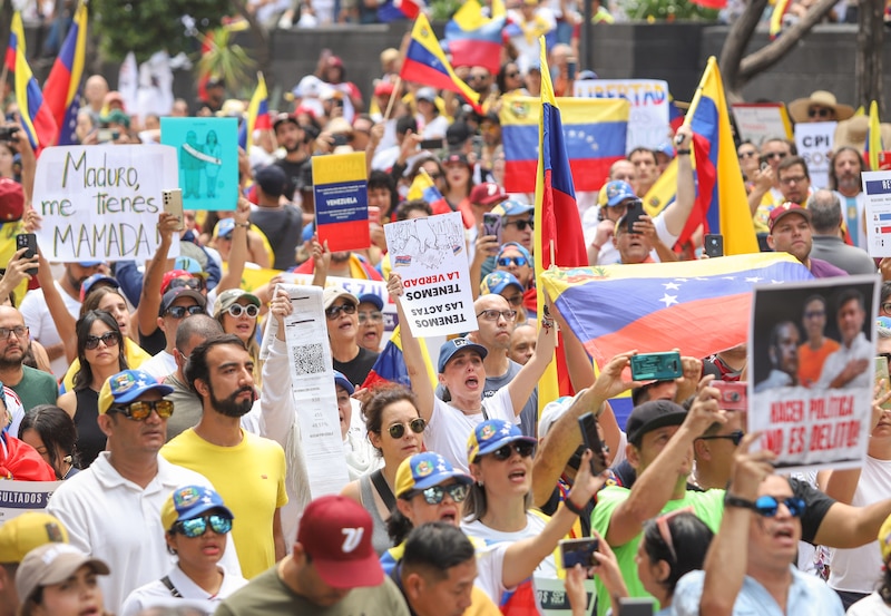 Crisis en Venezuela: Protestas contra Maduro en Caracas